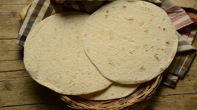 फाहिता Фахіта فاهيتا ファヒータ 墨西哥烤肉 Fajita 파히타 ピアーダ 피아디나 Piadina romagnola Kebab كباب, קבב 卡博串 Кебаб ქაბაბი