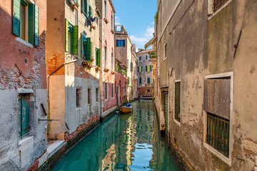 Fototapeta na wymiar Typical venetian view.