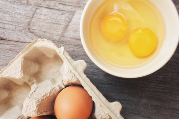Eggs in box and bowl