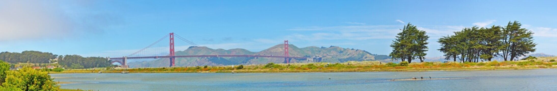 San Francisco, California, Usa: vista panoramica del Golden Gate Bridge il 9 giugno. Il ponte, inaugurato nel 1937, è diventato il simbolo della città di San Francisco nel mondo