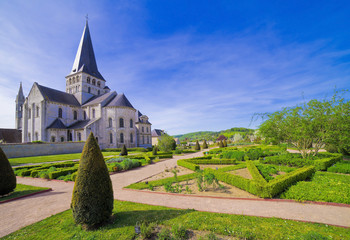 Abbaye Saint-Georges de Boscherville, Saint-Martin-de-Boscherville, Normandie - obrazy, fototapety, plakaty