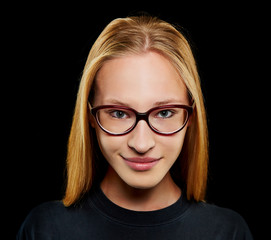 Fototapeta premium Junge blonde Frau mit Nerd Brille