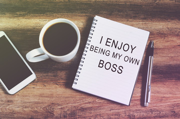 inspirational quotes "i enjoy being my own boss" retro style background
