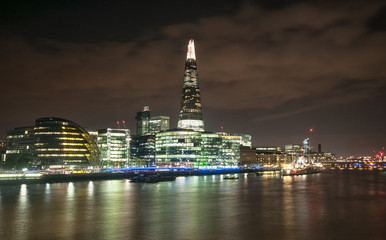 Fototapeta na wymiar A landscape view of The Shard in London at night