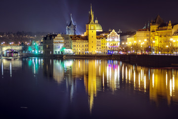 Fototapeta premium Prag bei Nacht