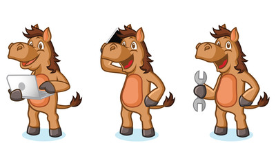 Obraz na płótnie Canvas Brown Horse Mascot with laptop