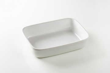 Deep porcelain baker