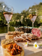 Pique-nique aux abords de la Sorgue 