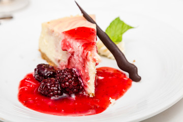 Cheesecake with Raspberry Sauce