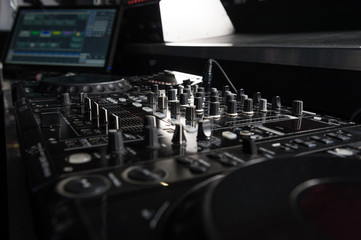 platines DJ