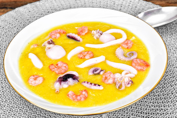 Cream Soup with Seafood