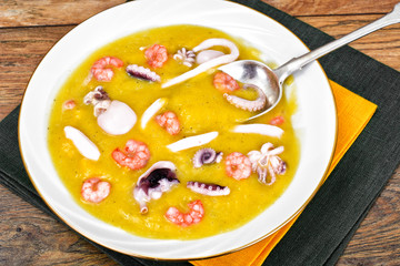 Cream Soup with Seafood