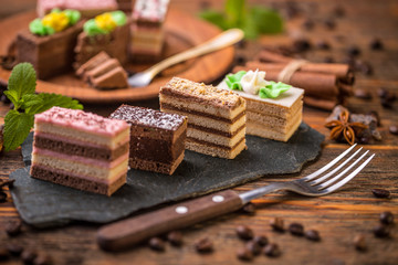 Small cakes