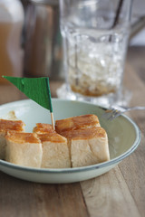 toast with egg custard cream