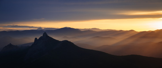 Fototapeta na wymiar Crimean mountains Taraktash at sunset