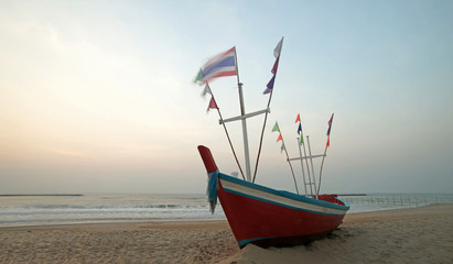 Fototapeta na wymiar fishing boat on the beach