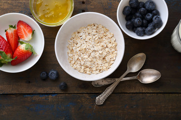 healthy muesli and fresh berries