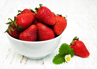 Bowl with strawberries