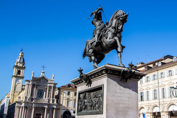 Obraz premium Equestrian statue of Emanuele Filiberto in Turin, Italy