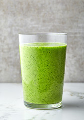 glass of green smoothie