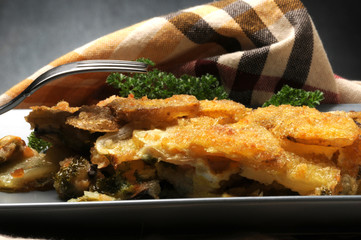 Mejillones y patatas Mussels and potatoes Cozze e patate Muscheln und kartoffeln Školjke in krompir Moules et pommes de terre Мидии и картофель Μύδια και πατάτες Małże i ziemniaki  © Comugnero Silvana