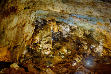 Explore Paradise cave in Vietnam