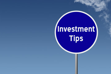 Sign with text Investment Tips on sky background