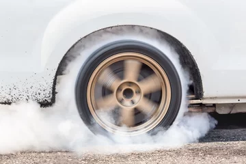 Muurstickers Dragster Car Burn Out Rear Tyres With Smoke © toa555