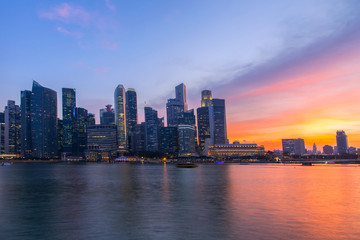 Fototapeta na wymiar singapore city twilight
