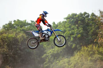 Foto auf Leinwand Motocross-Sprung © nattanan726