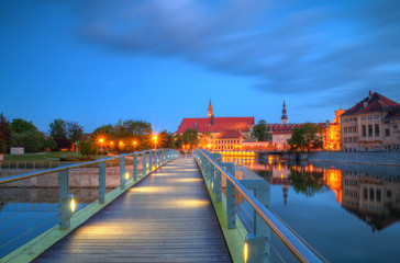 Wrocław wieczorny krajobraz miasta © Patryk Michalski
