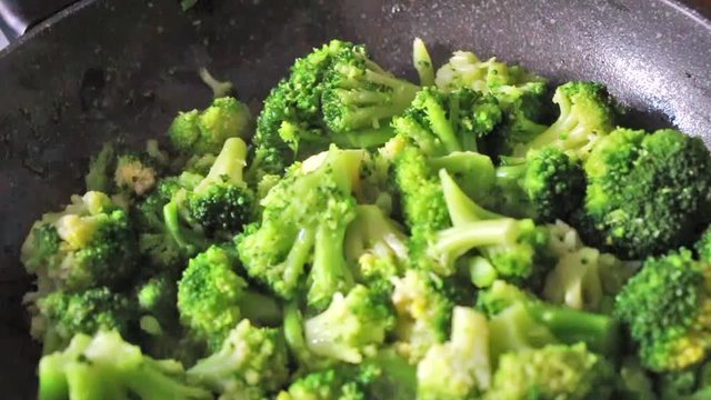 broccoli fried in a pan