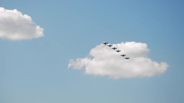 รูปภาพSukhoi เลือกดูภาพถ่ายสต็อก เวกเตอร์ และวิดีโอ6,639 Adobe Stock