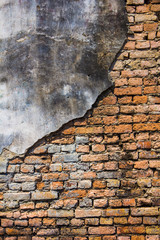 crack of brick wall
