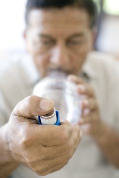 Asthma spacer use