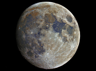 Obraz premium Mineralny Księżyc w fazie wzrostu. Zrobione przez teleskop. Mineralny Księżyc w fazie wzrostu. Wykonane przez teleskop.