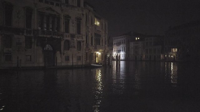 view of Venice Itlay in Winter, night canal 4k