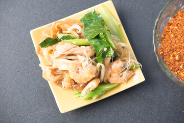 decadent thai chicken and shrimp stir fry