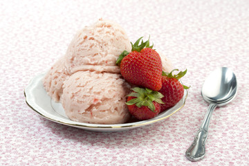  fruity ice cream plate
