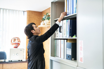 オフィスのビジネスマン