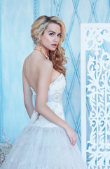  Vogue style bride.