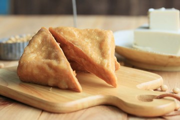 Fried tofu and seed