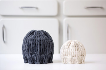 Bonnets tricotés