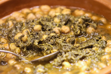 Garbanzos con espinaca