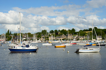 Port de Lyvet (22) sur la Rance, Bretagne, France. View over Lyvet harbor on Rance river in Brittany, France