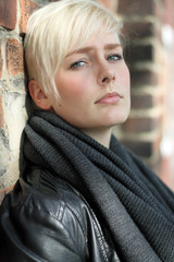 traurige junge Frau 