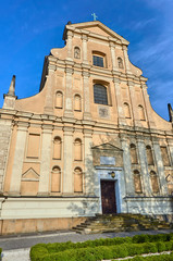 Fototapeta na wymiar Baroque facade of the Catholic church in Poznan..