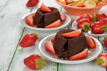 Chocolate fondant with strawberries