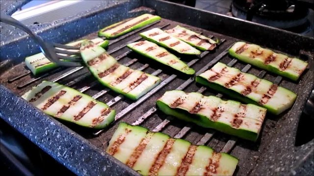 Grigliata di zucchine