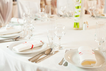 White wedding table set 